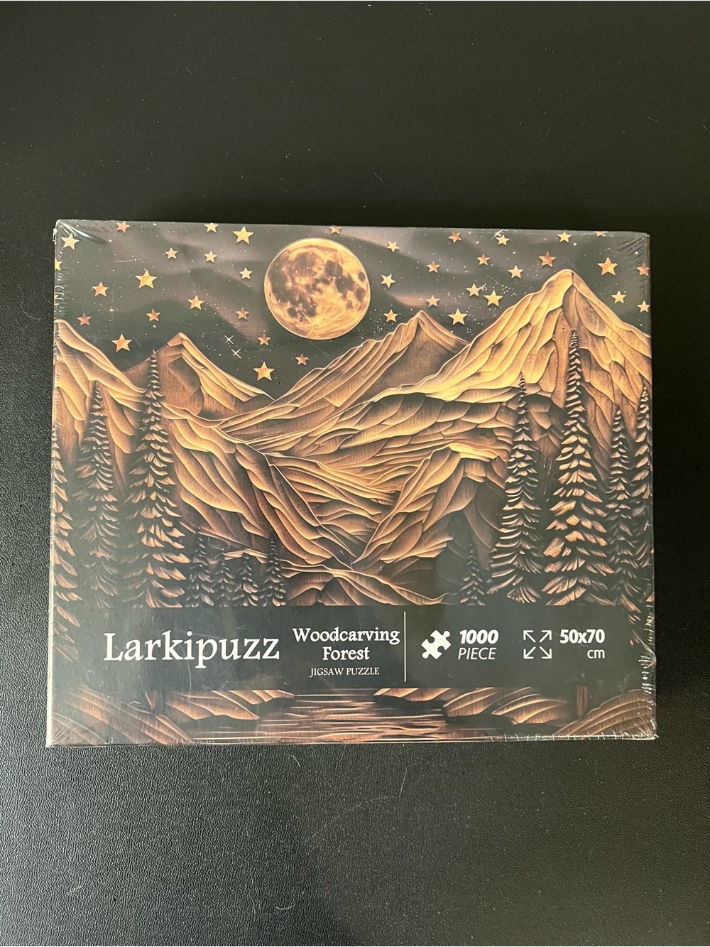 Larkipuzz: Woodcarving Forest Jigsaw Puzzle 1000 Pieces 50x70cm Mountains Night